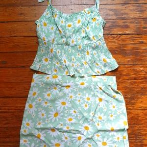 Daisy crop-top skirt set